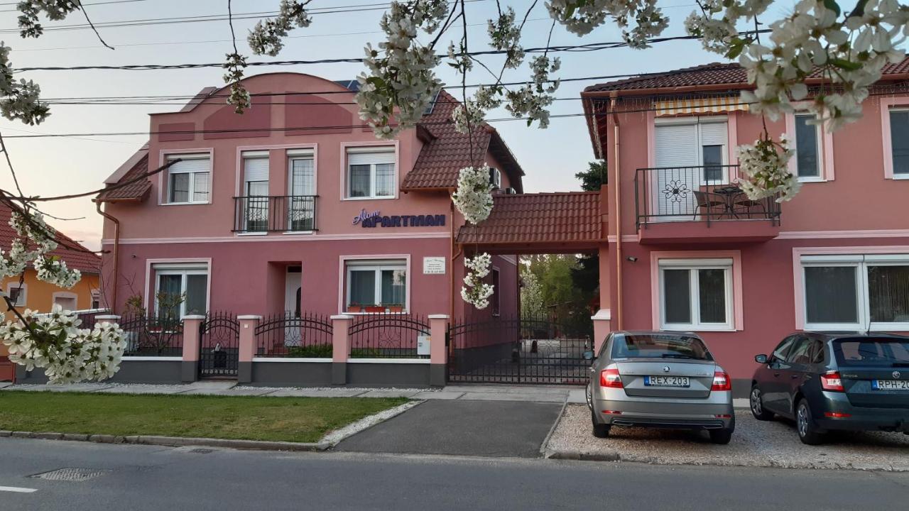 Alom Apartman Hajdúszoboszló Екстериор снимка