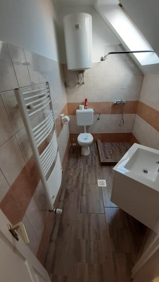 Alom Apartman Hajdúszoboszló Екстериор снимка