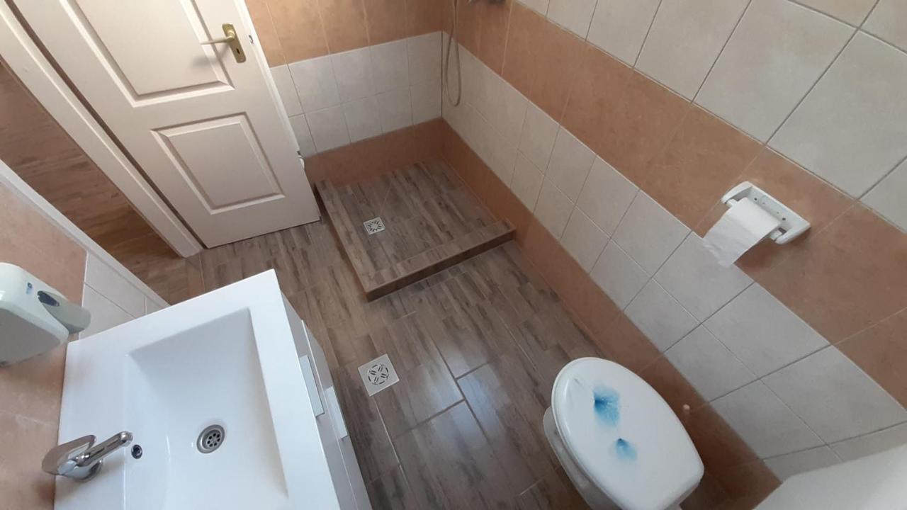 Alom Apartman Hajdúszoboszló Екстериор снимка